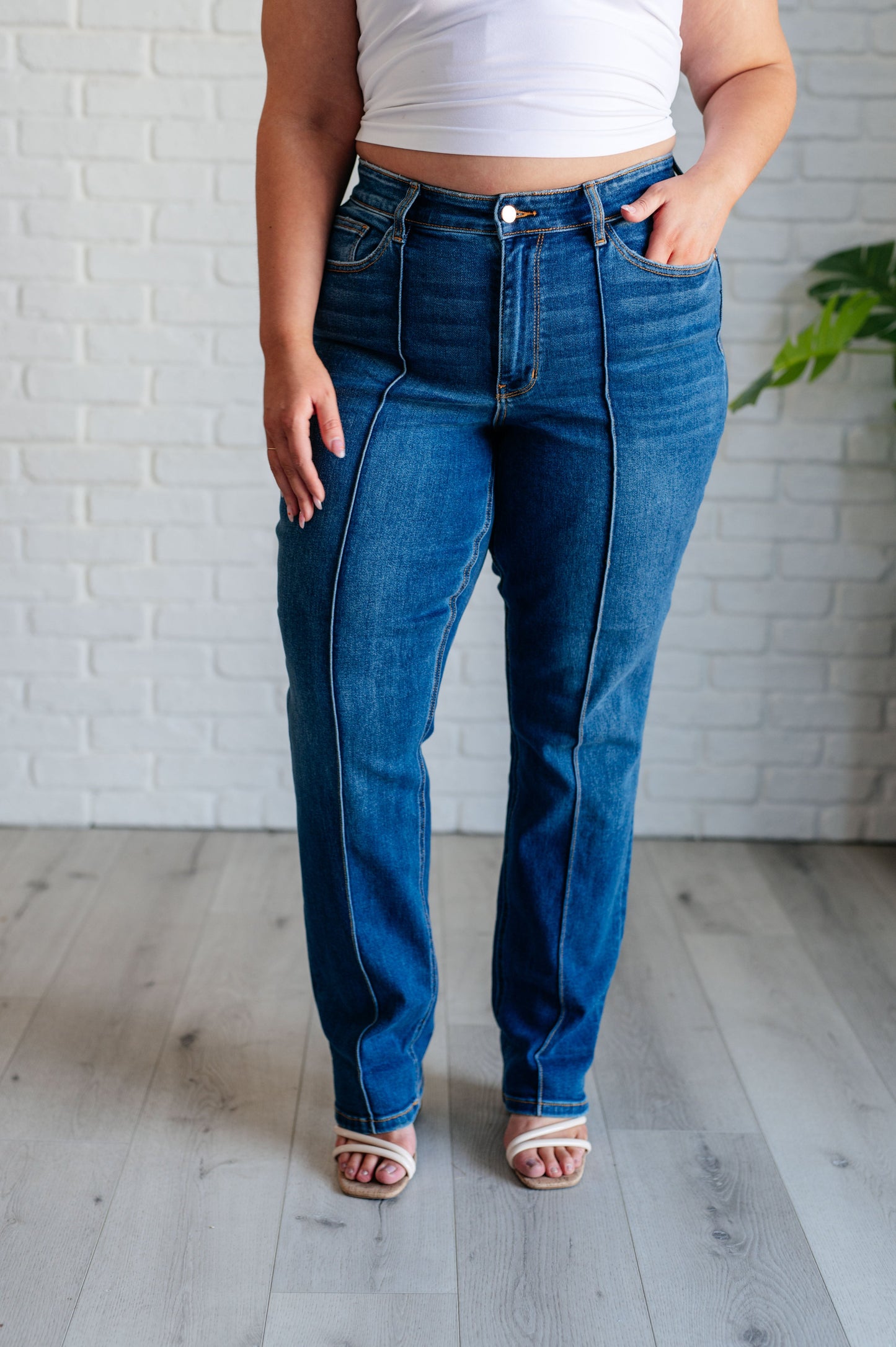 Judy Blues Campbell High Rise Center Seam Detail Straight Jeans