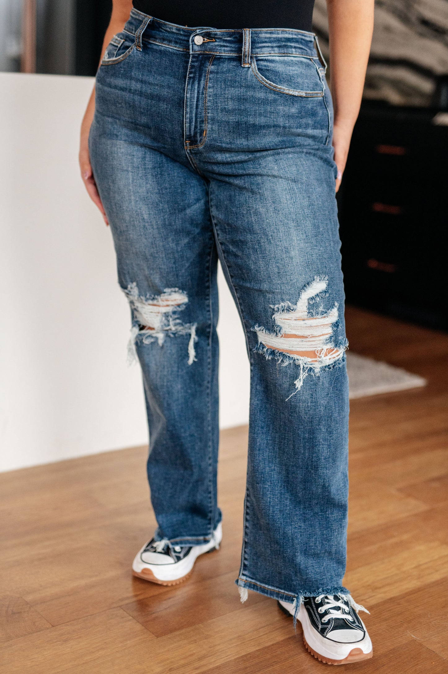 Judy Blues Rose High Rise 90's Straight Jeans in Dark Wash