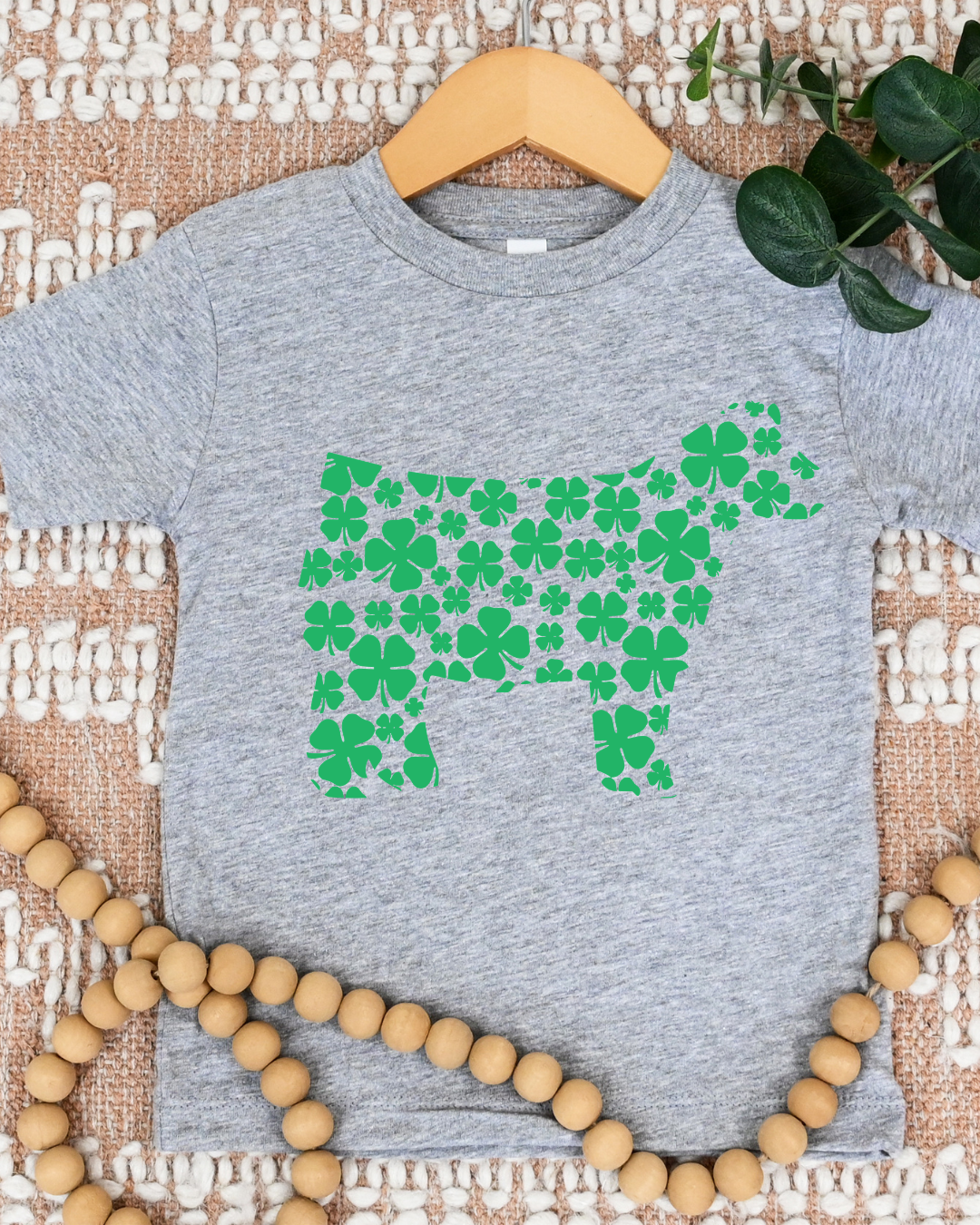 Adults Clover Farm Animal Graphic Short Sleeve Tee | Sizes Small-3XL