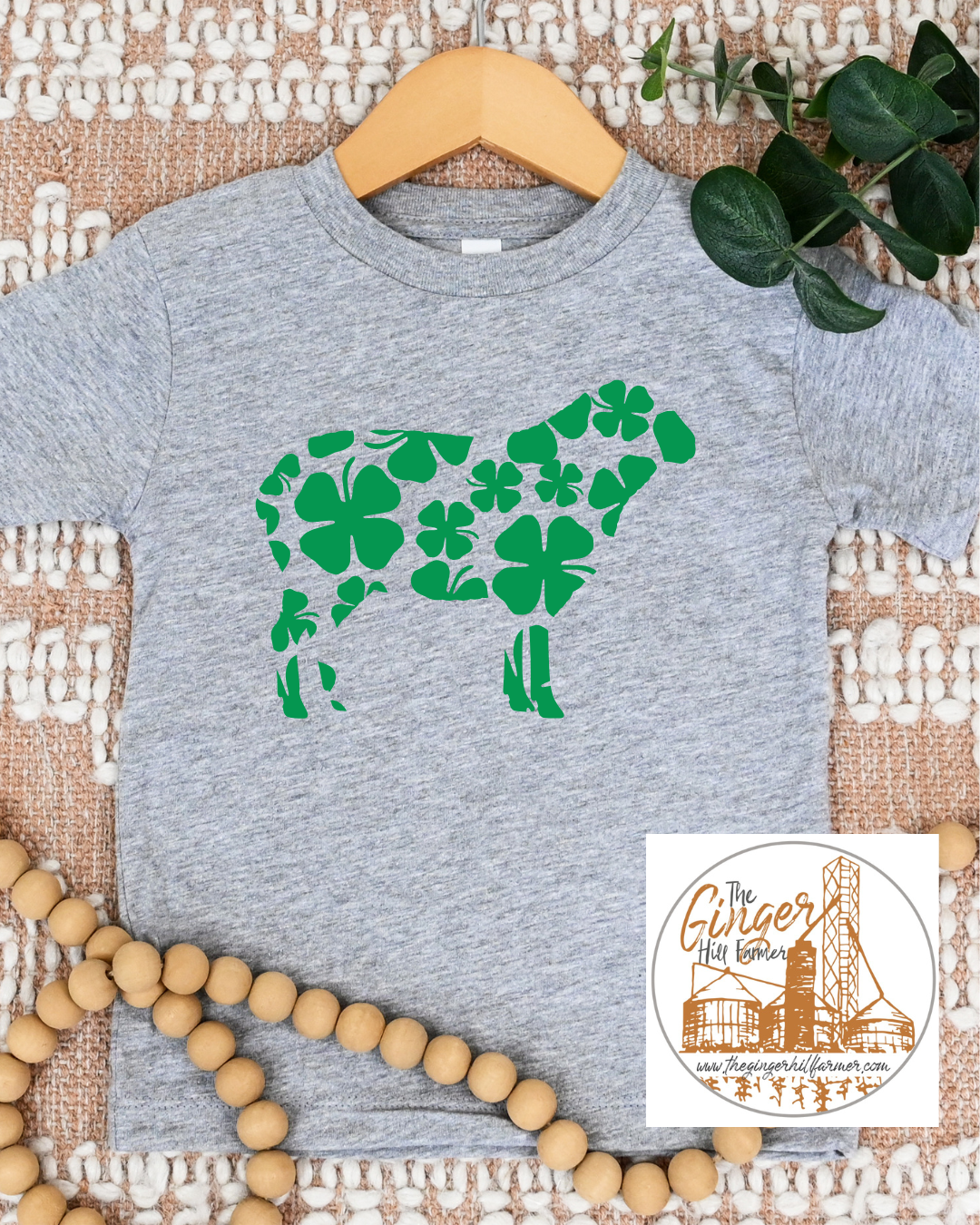 Adults Clover Farm Animal Graphic Short Sleeve Tee | Sizes Small-3XL