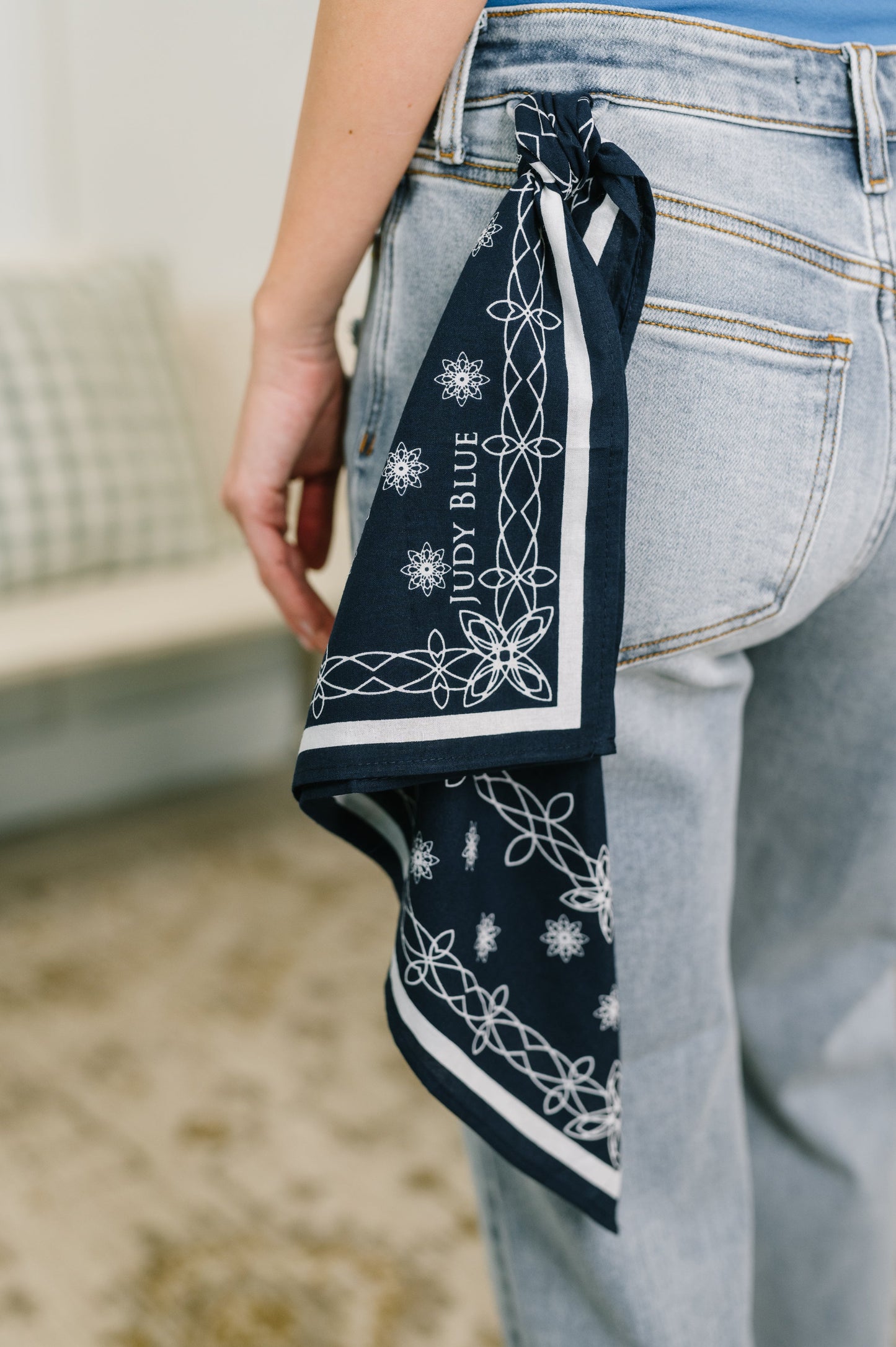 Judy Blue Alex Mid Rise Boyfriend Jean with Bandana Loop