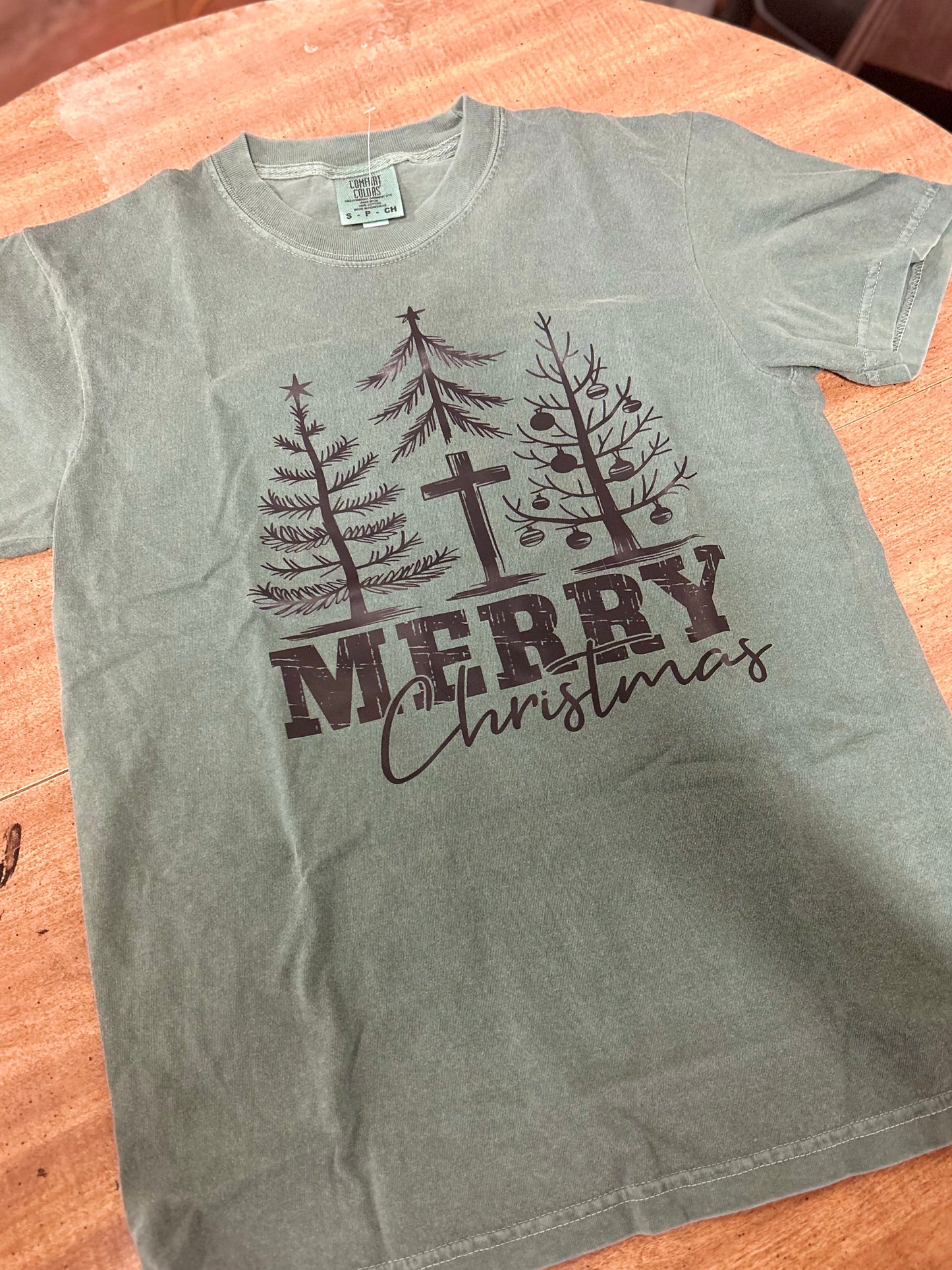 Merry Christmas Graphic Tee in Green