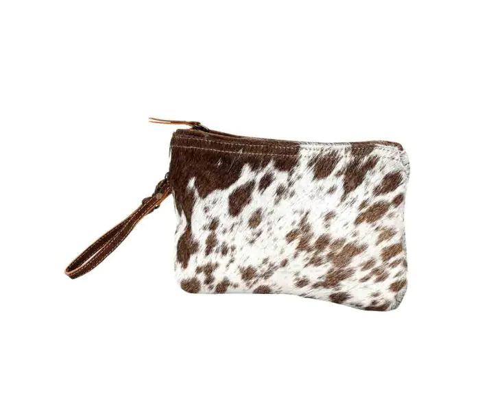 front view of wristlet